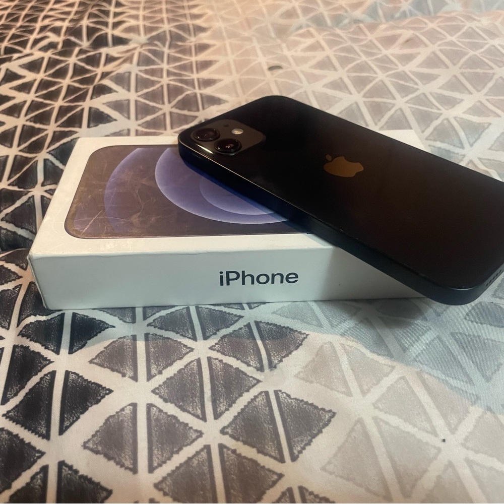 iPhone 12
